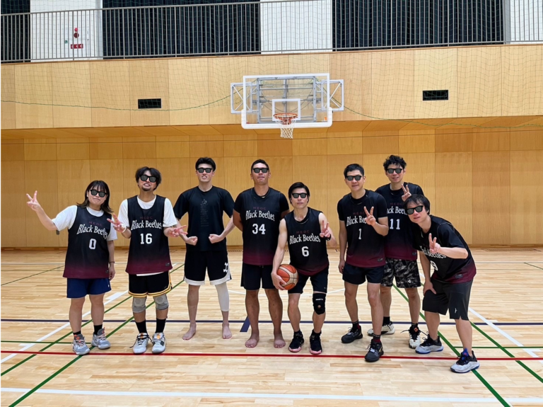 Black Beetles様　バスケリバーシブルウェア　オーダー事例